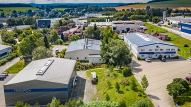 Vogelperspektive der Gebäude der Friedrich GmbH